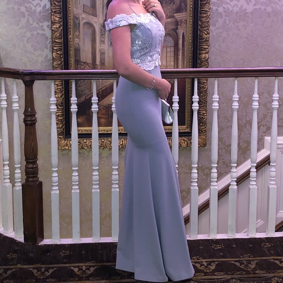 Dress - Picture 1 of 2